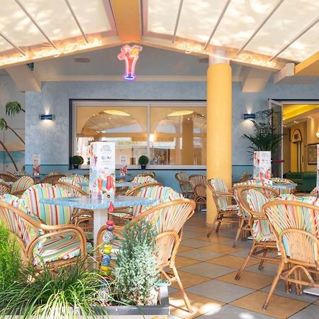 Hotel Ettoral Лідо-ді-Єзоло Екстер'єр фото