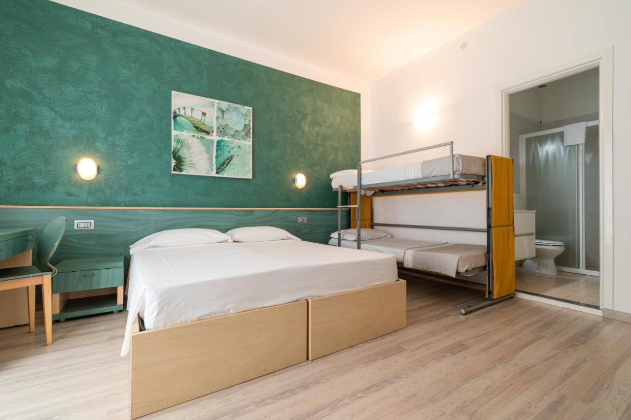 Hotel Ettoral Лідо-ді-Єзоло Екстер'єр фото