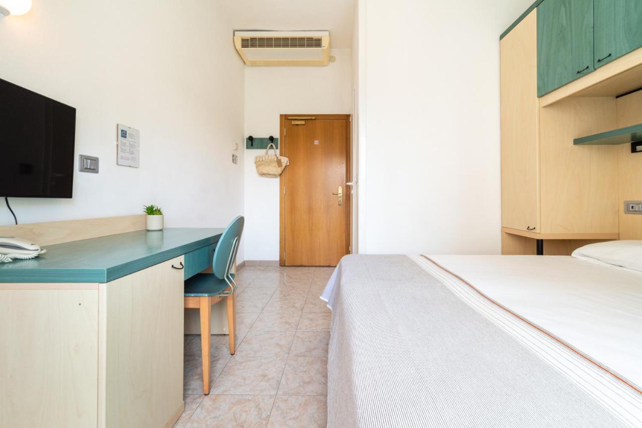 Hotel Ettoral Лідо-ді-Єзоло Екстер'єр фото