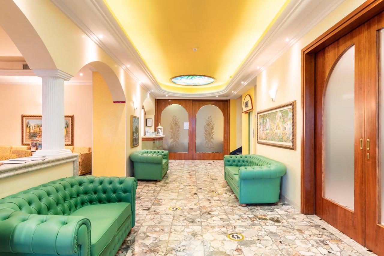 Hotel Ettoral Лідо-ді-Єзоло Екстер'єр фото